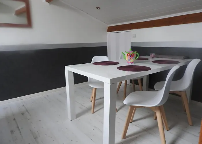 Lägenhet Mansarde Et Climatise 50 M2 Pompignan (Tarn-et-Garonne)