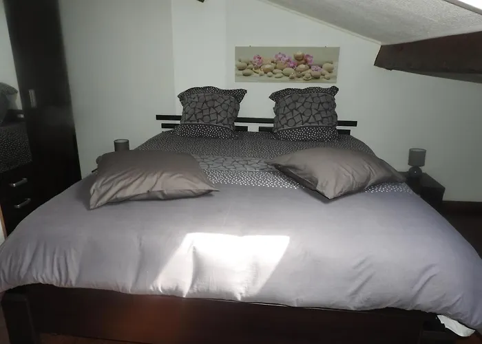 Mansarde Et Climatise 50 M2 Lägenhet *