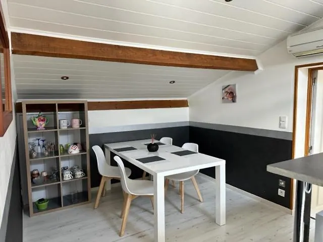 Lägenhet Mansarde Et Climatise 50 M2