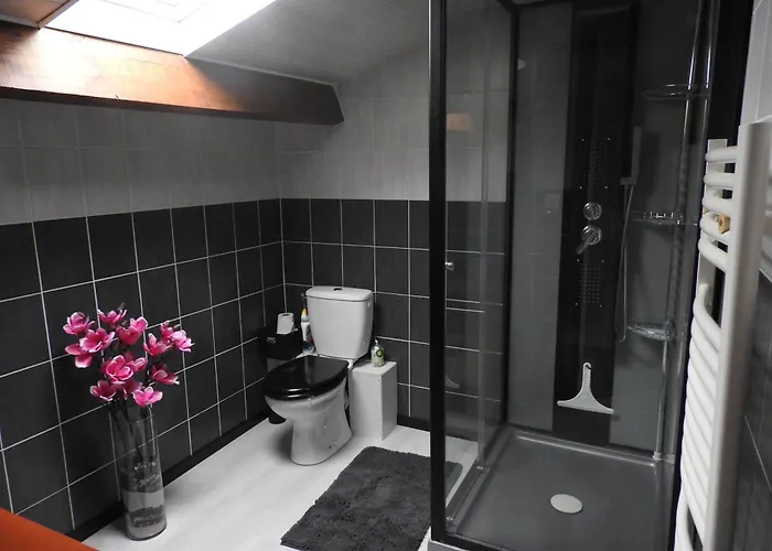 Mansarde Et Climatise 50 M2 Lägenhet